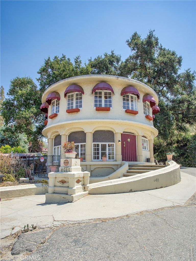 8618 La Tuna Canyon Road Sun Valley, CA 91352 - Photo 35 of 50 a front view of a house with a yard
