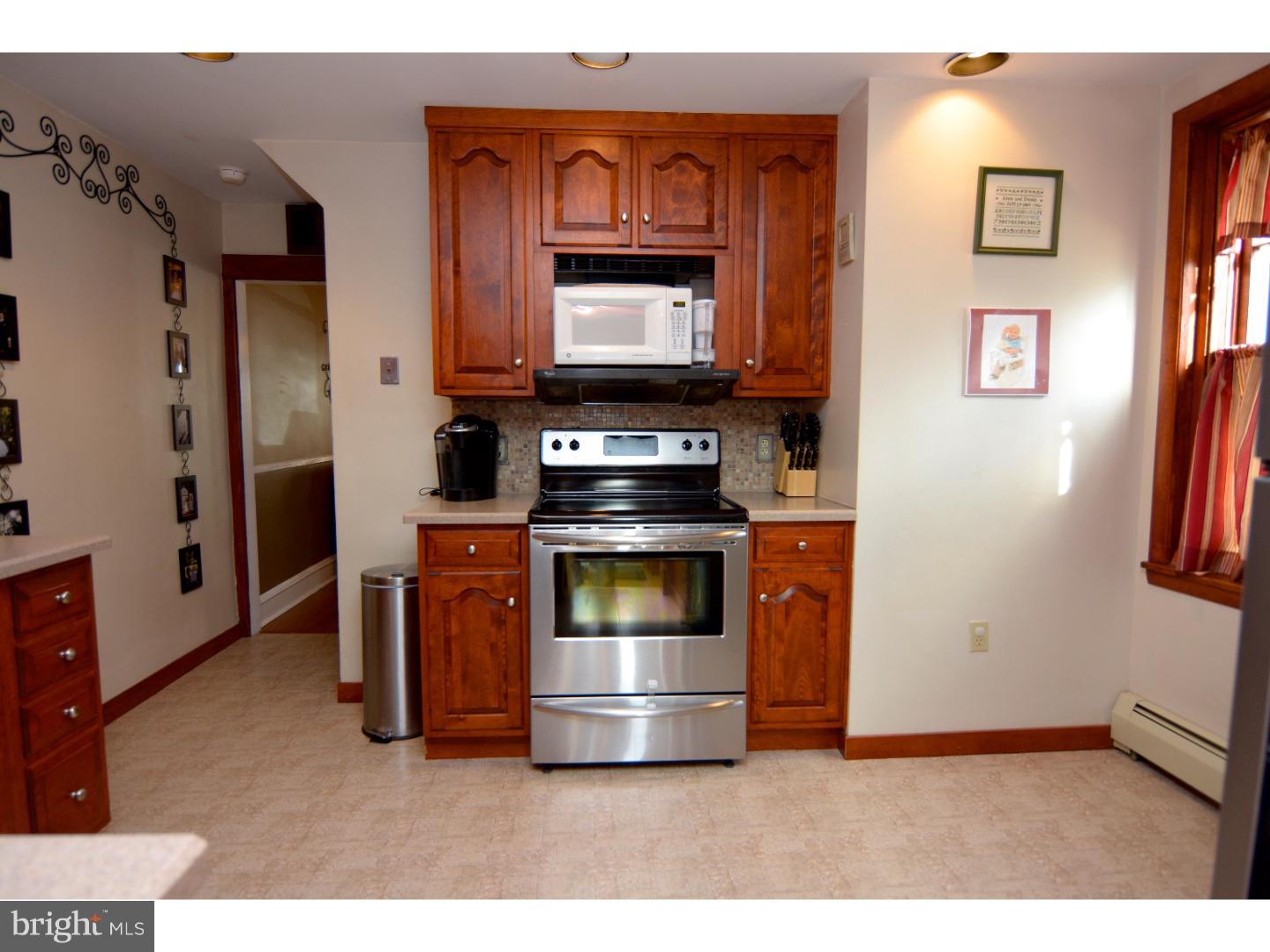 2408 Spring Street Reading, PA 19609 - Photo 11 of 24 Gallery Image 11