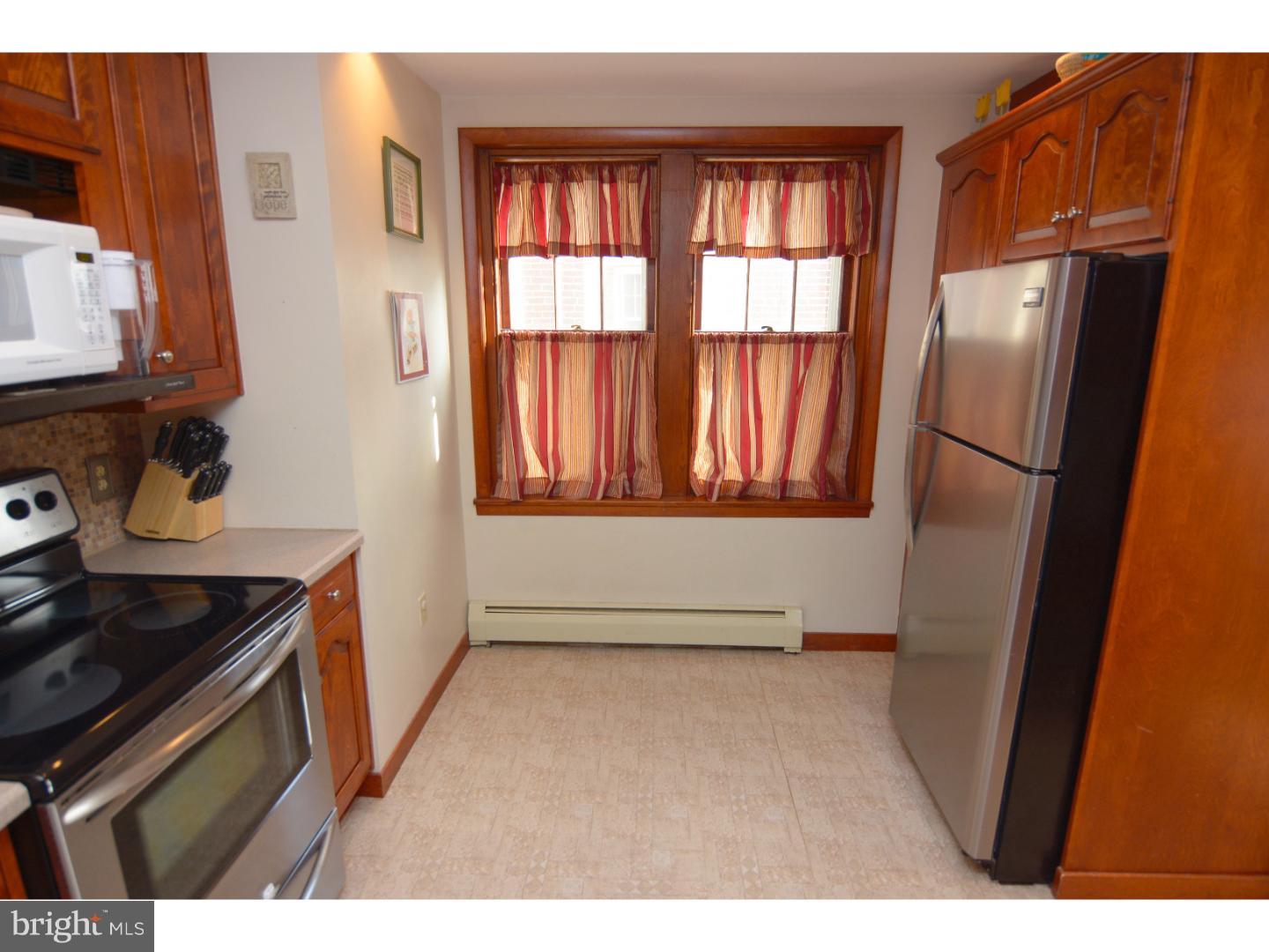 2408 Spring Street Reading, PA 19609 - Photo 10 of 24 Gallery Image 10