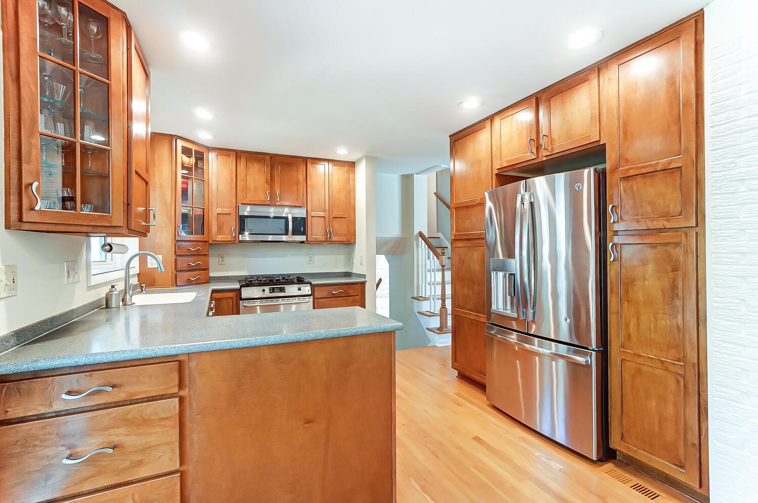 2811 Halstead Road Columbus, OH 43221 - Photo 17 of 64 50042820-019_web