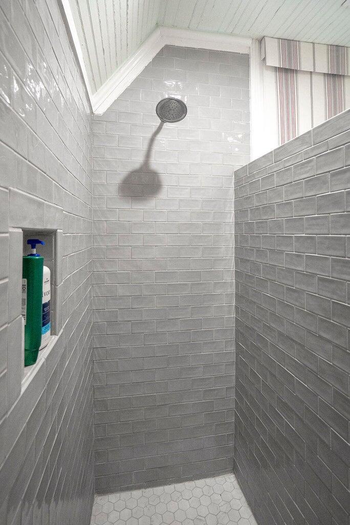 1792 Appleton Road Allendale, SC 29810 - Photo 46 of 70 Guest Bath - 2 Shower Interior