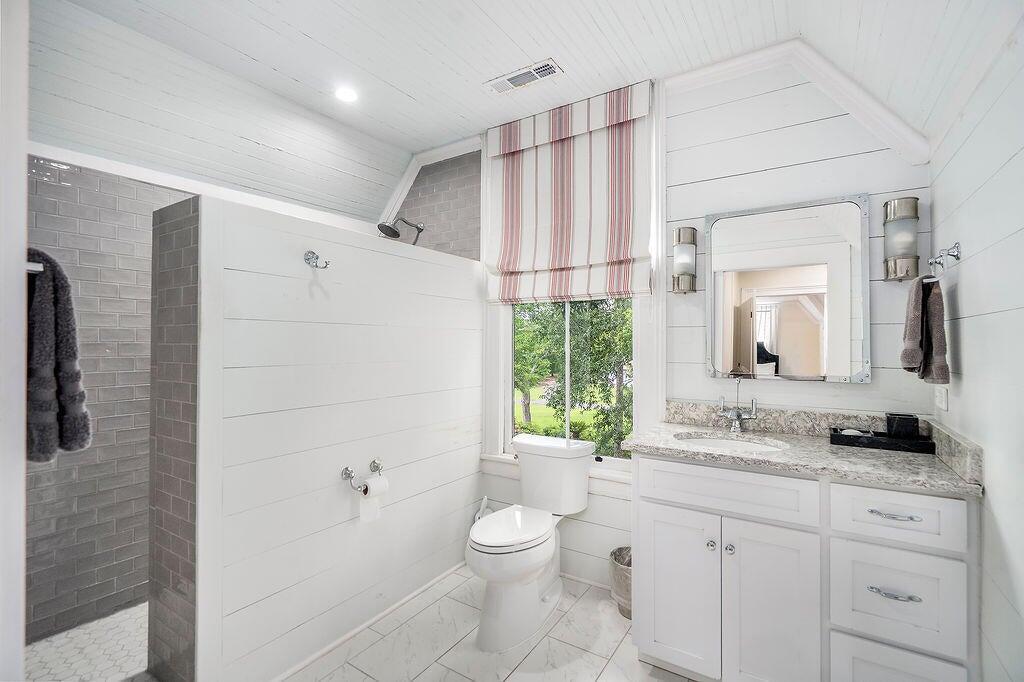 1792 Appleton Road Allendale, SC 29810 - Photo 47 of 70 Guest Bath - 2