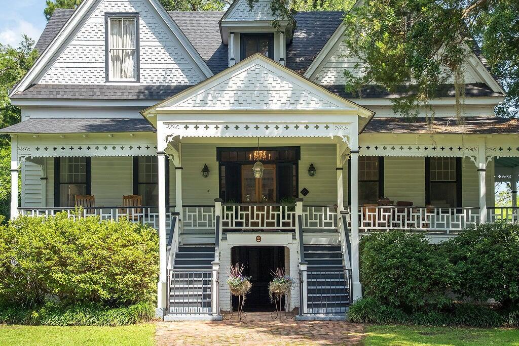 1792 Appleton Road Allendale, SC 29810 - Photo 6 of 70 Inviting Covered Porches
