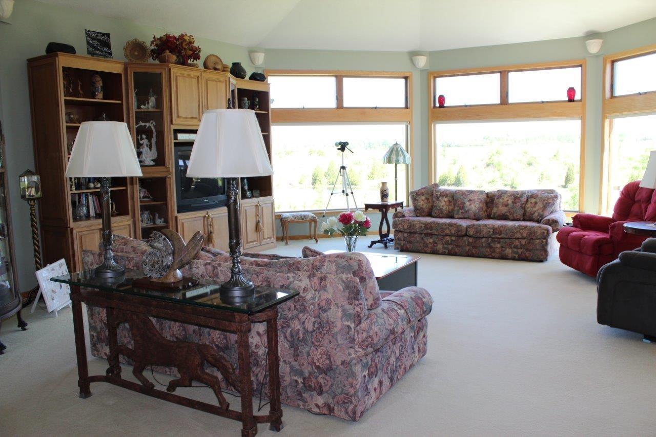 4215 Orchard Beach Road Cheboygan, MI 49721 - Photo 9 of 27 Gallery Image 9