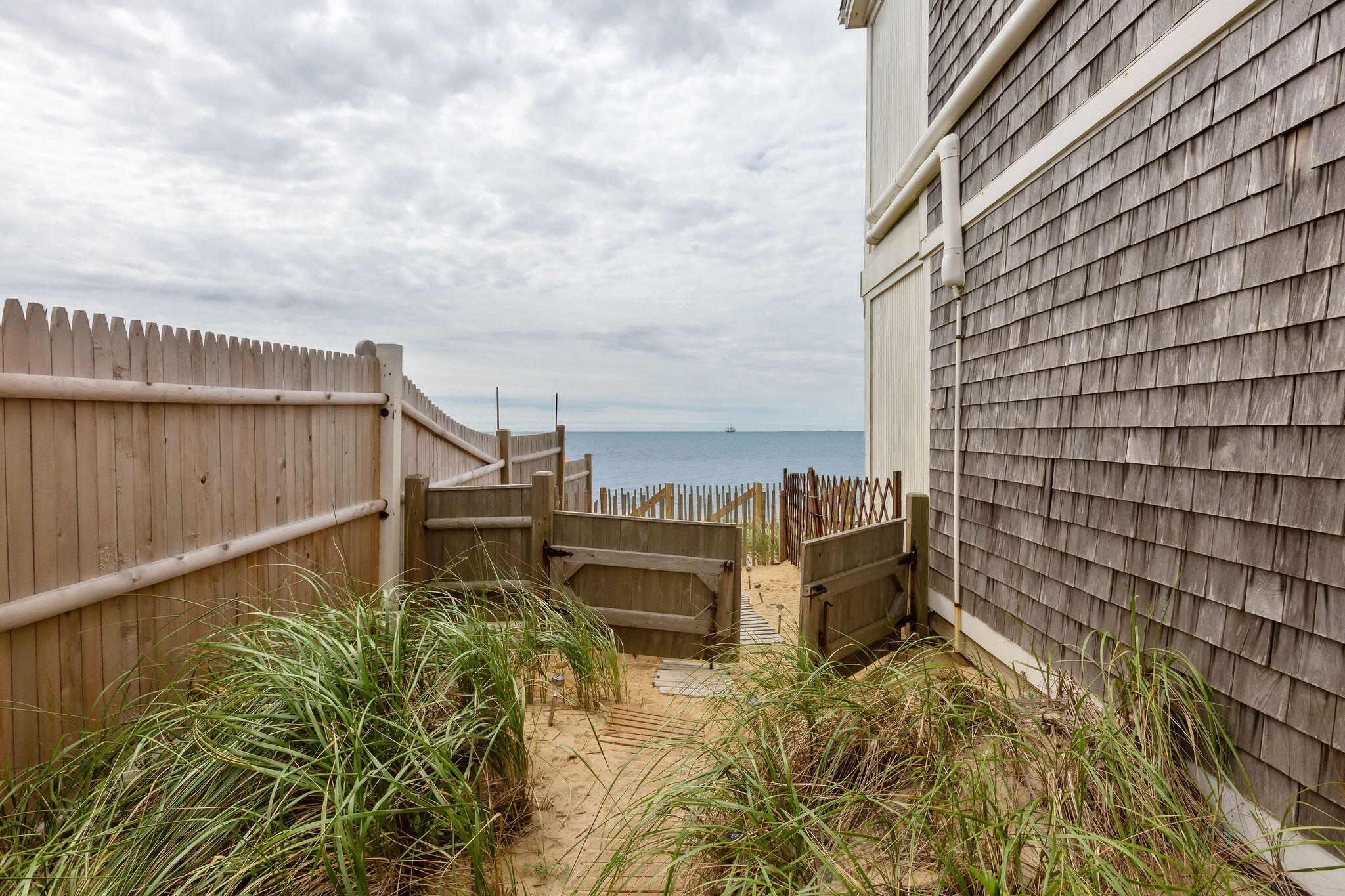 544 Shore Road, Unit 9 Truro, MA 02666 - Photo 5 of 25 544ShoreRdU9-16