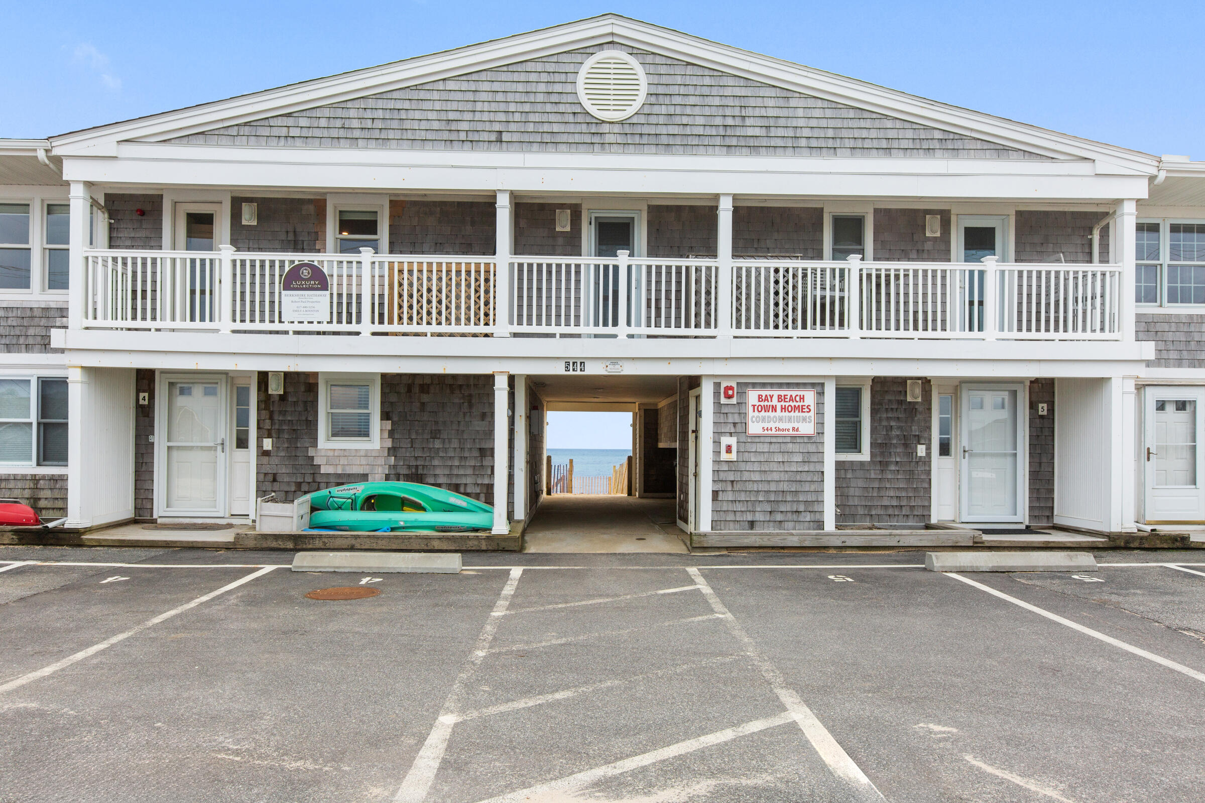 544 Shore Road, Unit 9 Truro, MA 02666 - Photo 9 of 25 544ShoreRd#4-04-NTruro-w