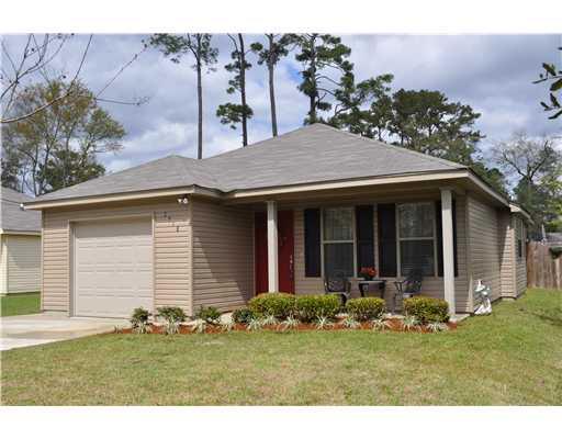 2318 Robin Street Slidell, LA 70460 - Photo 1 of 21 Gallery Image 1