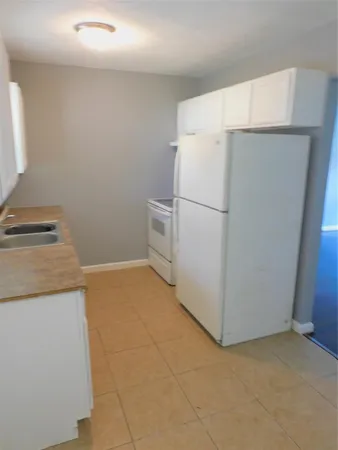 $1,450 | 3719 Meadowlake Road, Pasadena, TX 77503