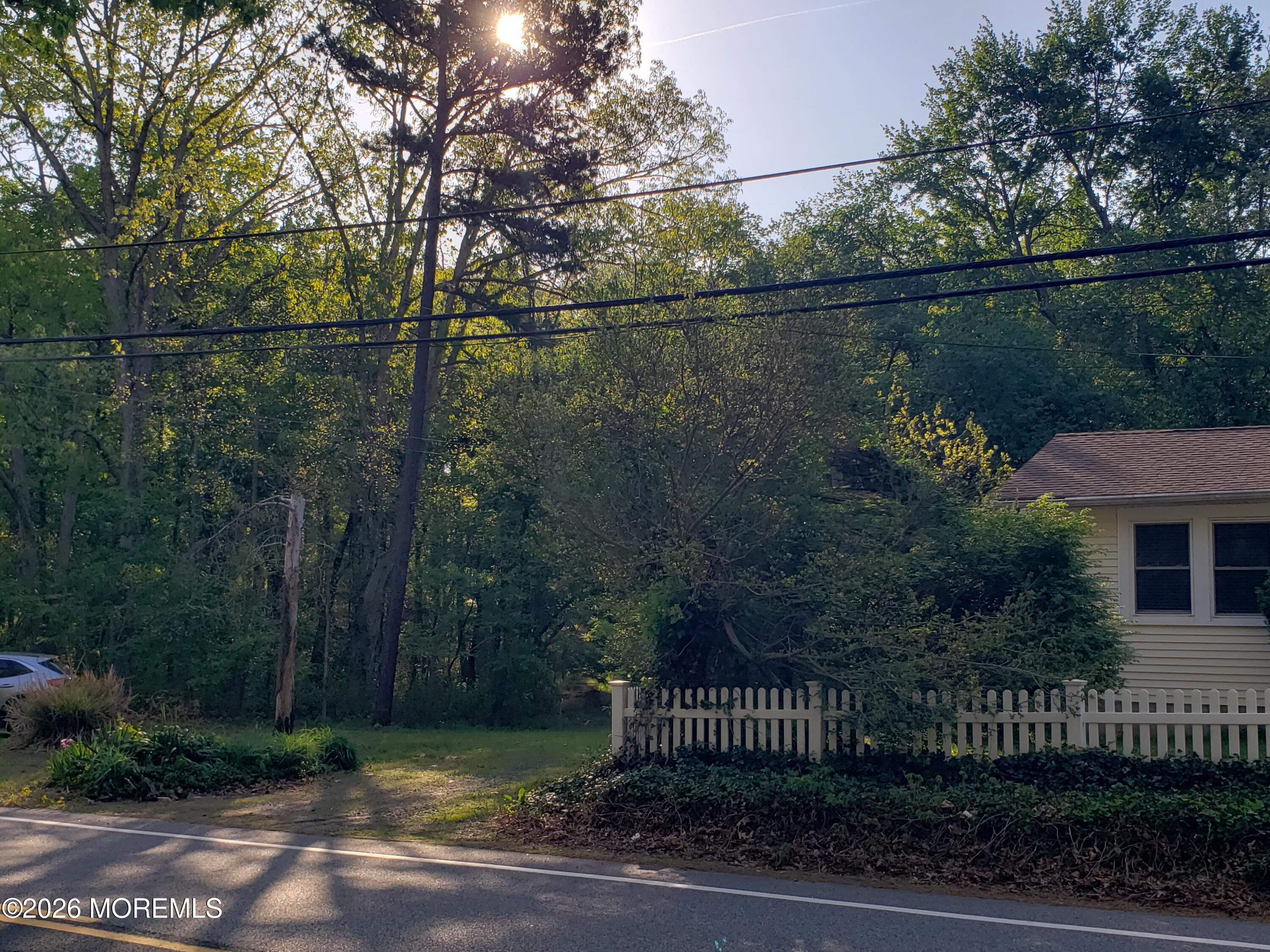 689 Freehold Road Jackson, NJ 08527 - Photo 4 of 58 20260513_075417