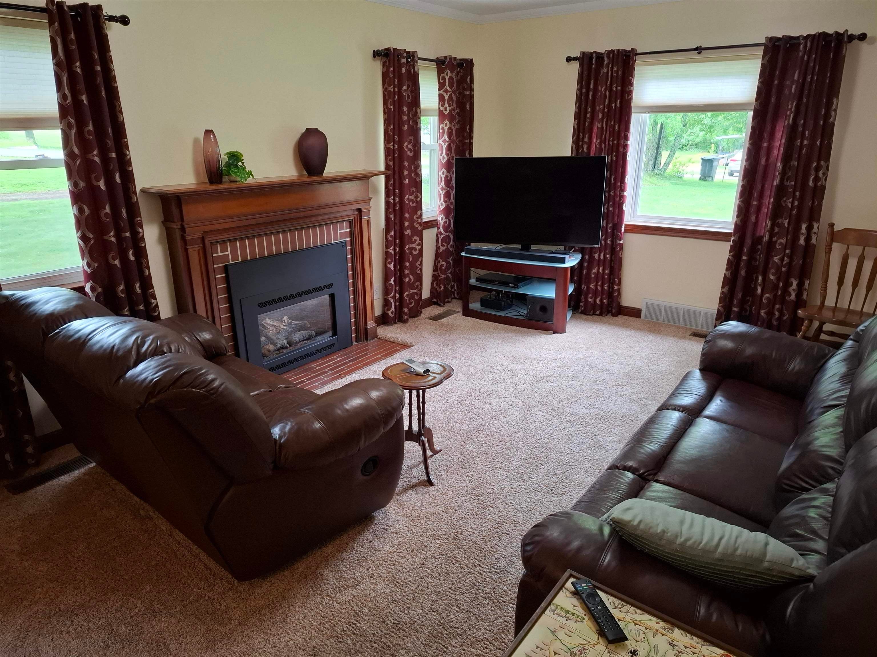 2006 Old Miller Road Huntington, WV 25701 - Photo 4 of 20 Gallery Image 4