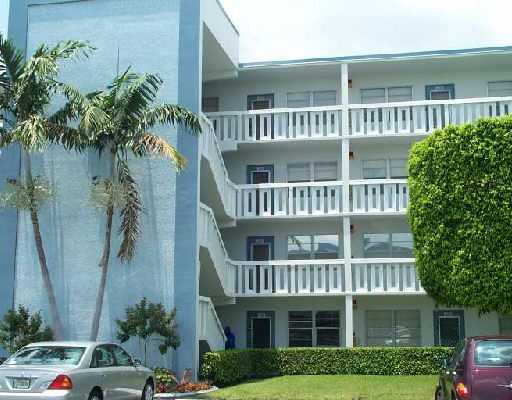 1081 Exeter, Unit 1081E Boca Raton, FL 33434 - Photo 1 of 1 Primary Photo