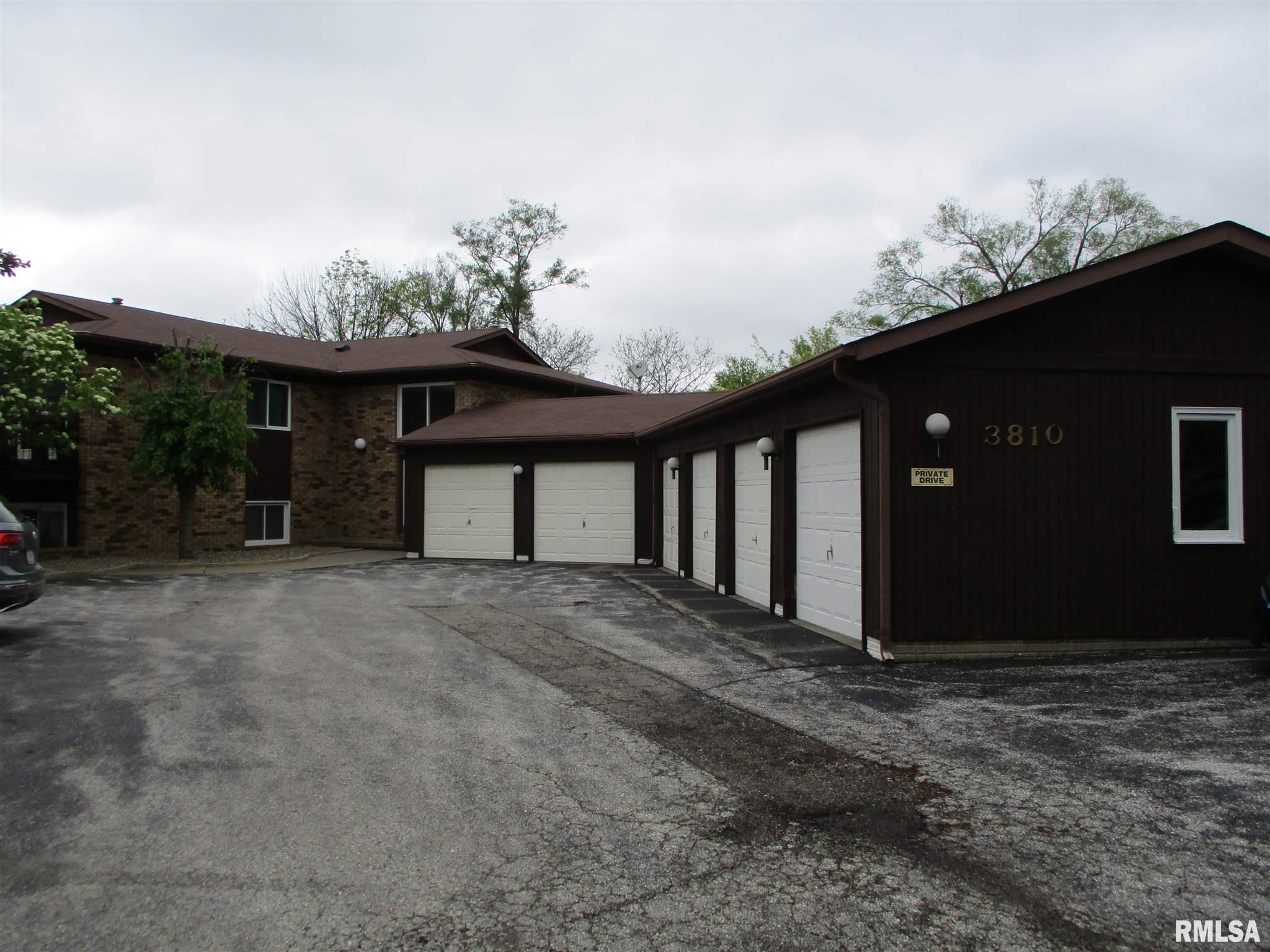 3810 Spring Street Davenport, IA 52807 - Photo 1 of 14 Gallery Image 1