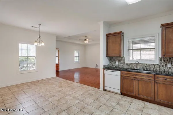 $2,300 | 409 Sand Stone Place, Brandon, MS 39042