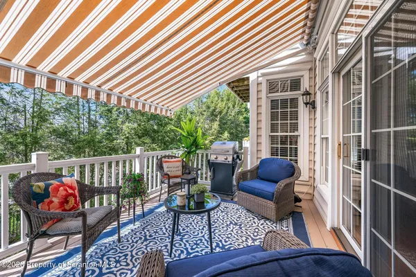 $489,000 | 202 Thackeray Cl, Moosic, PA 18507