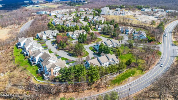 $489,000 | 202 Thackeray Cl, Moosic, PA 18507