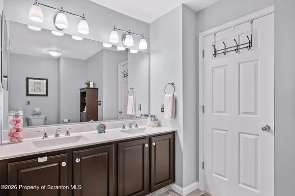 $489,000 | 202 Thackeray Cl, Moosic, PA 18507