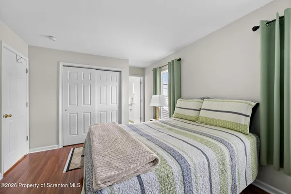 $489,000 | 202 Thackeray Cl, Moosic, PA 18507