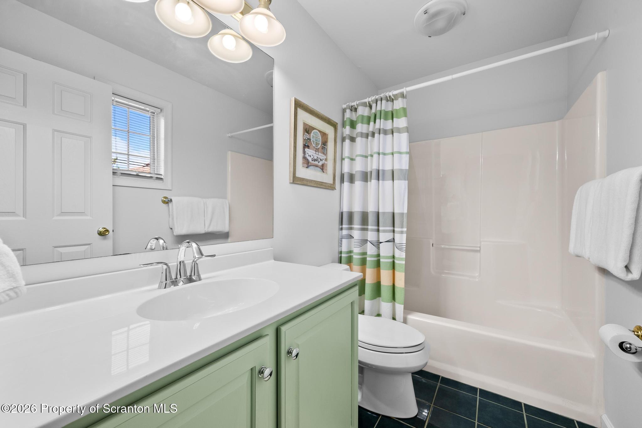 202 Thackeray Cl Moosic, PA 18507 - Photo 36 of 51 2nd Bedroom Private Bathroom