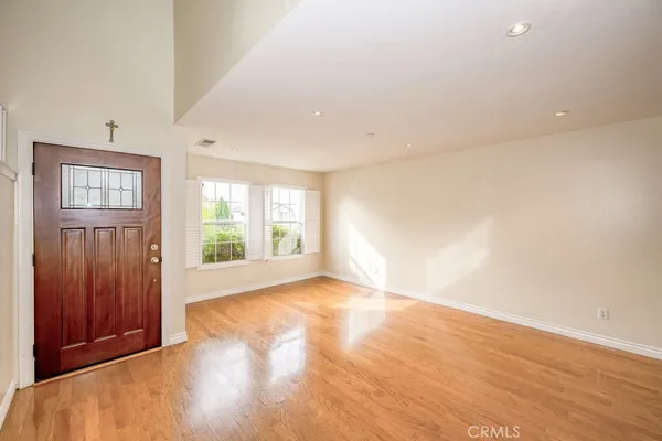 $4,300 | 12200 Crest Avenue, Sylmar, CA 91342