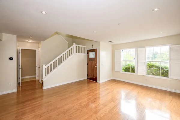 $4,300 | 12200 Crest Avenue, Sylmar, CA 91342