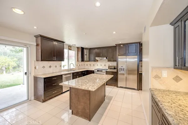 $4,300 | 12200 Crest Avenue, Sylmar, CA 91342