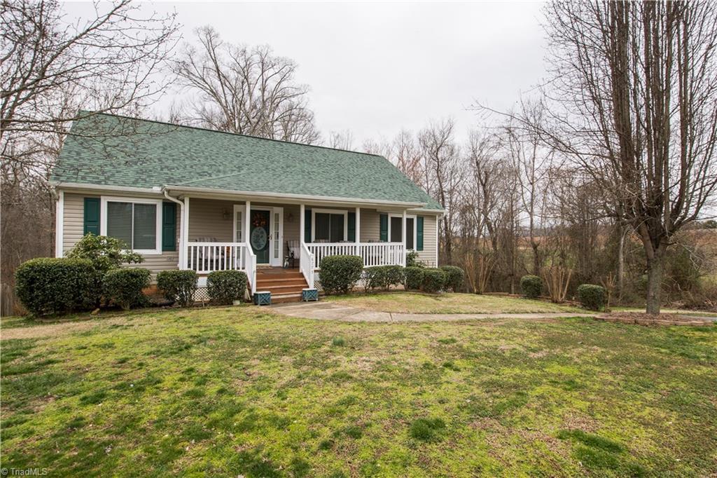 6773 Rangecrest Road Belews Creek, NC 27009 - Photo 2 of 27 Gallery Image 2