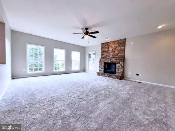 $539,999 | 830 Sawgrass Drive, Charles Town, WV 25414