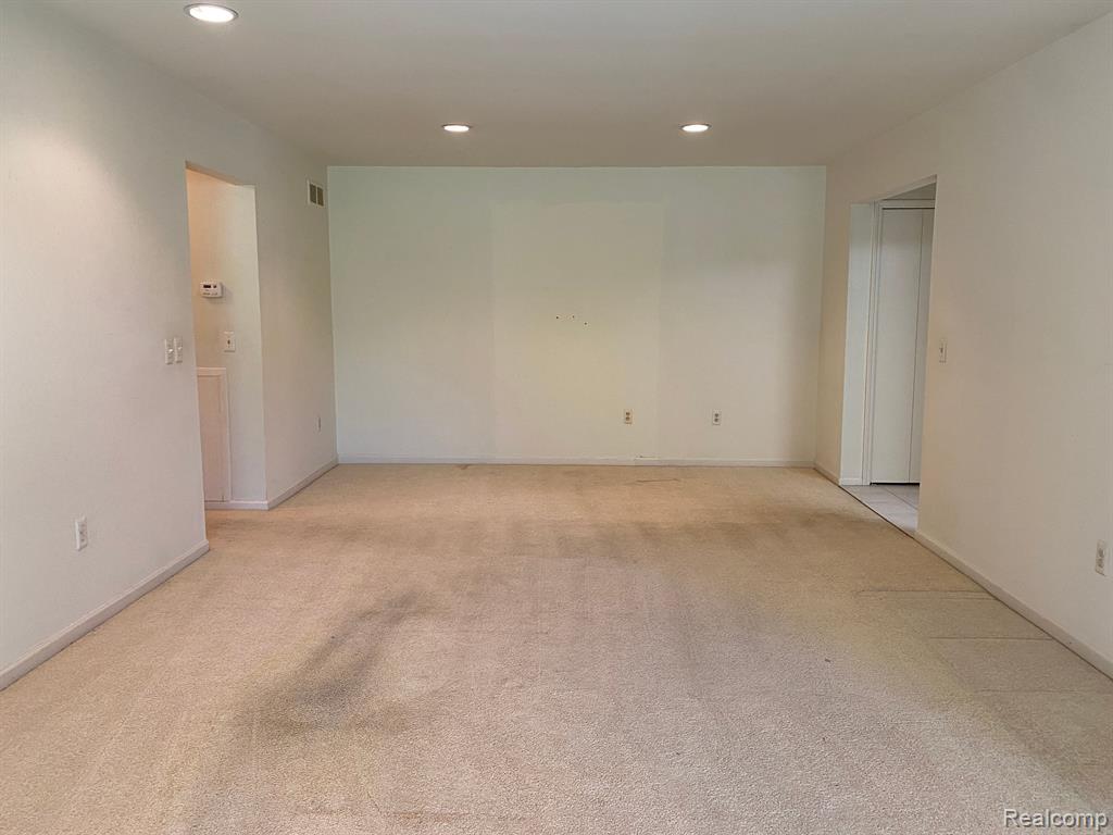 29640 Middlebelt Road, Unit 2601 Farmington Hills, MI 48334 - Photo 12 of 24