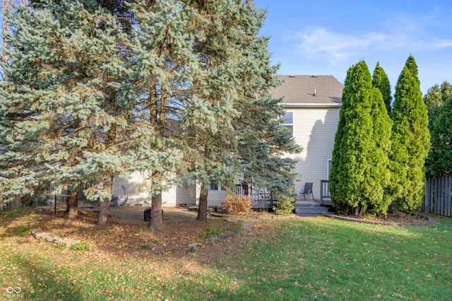 $367,500 | 12711 Geist Cove Drive, Indianapolis, IN 46236