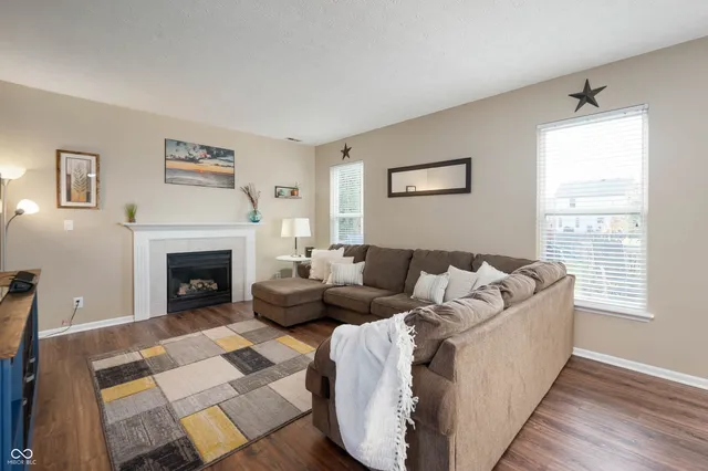 $367,500 | 12711 Geist Cove Drive, Indianapolis, IN 46236