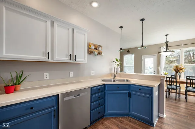 $367,500 | 12711 Geist Cove Drive, Indianapolis, IN 46236