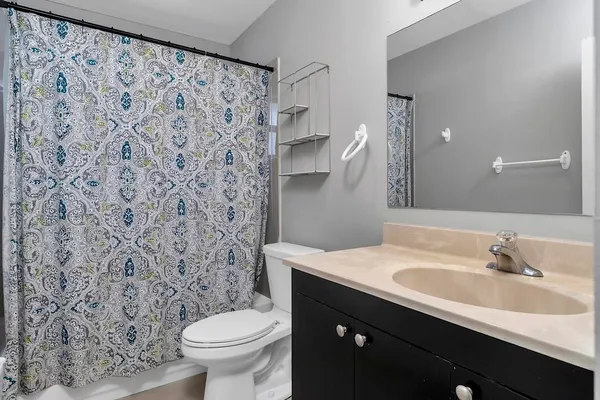 $2,100 | 915 South N Street, Lake Worth Beach, FL 33460