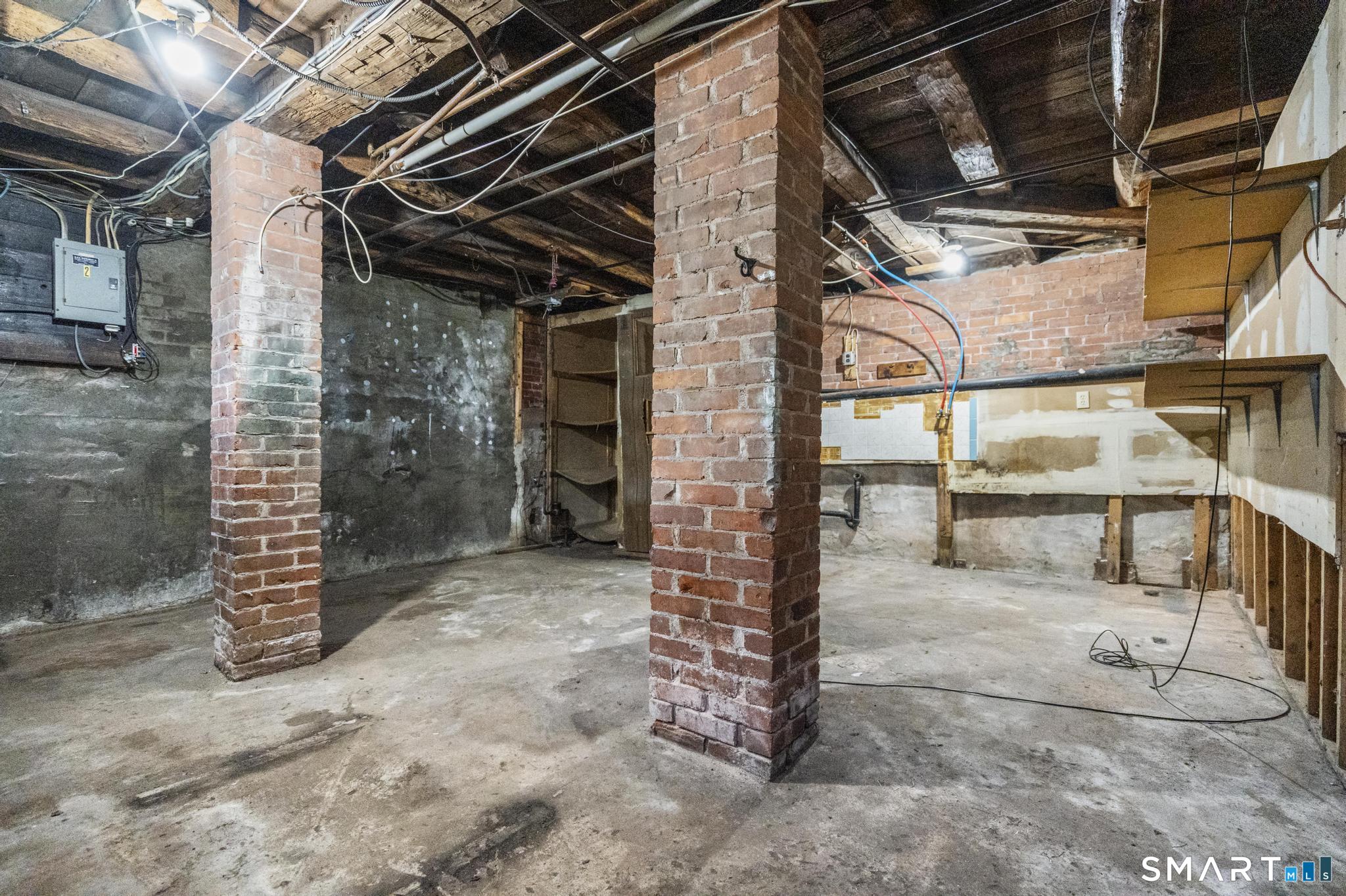 105 Spring Street Middletown, CT 06457 - Photo 37 of 39 Gallery Image 37
