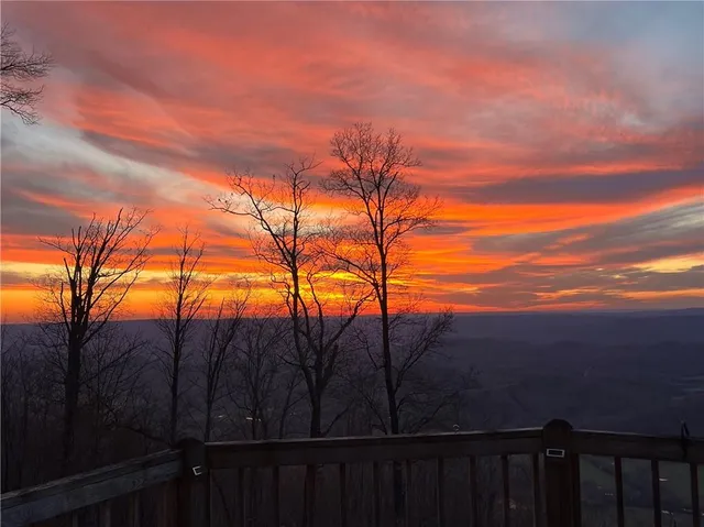 $1,075,000 | 141 Brow Lake Road, Lookout Mountain, GA 30750