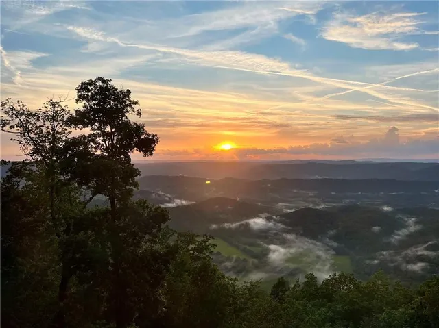 $1,075,000 | 141 Brow Lake Road, Lookout Mountain, GA 30750