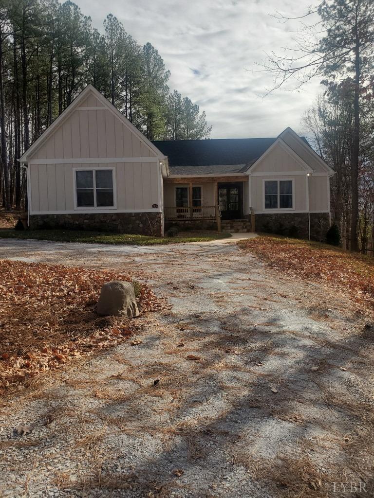 2934 Old Farm Road Lynchburg, VA 24503 - Photo 2 of 47 Gallery Image 2