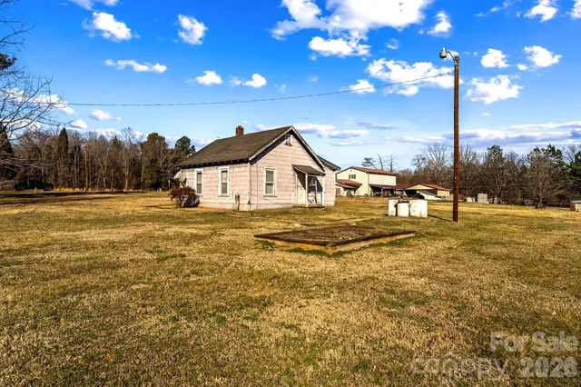 a view of an ocean view