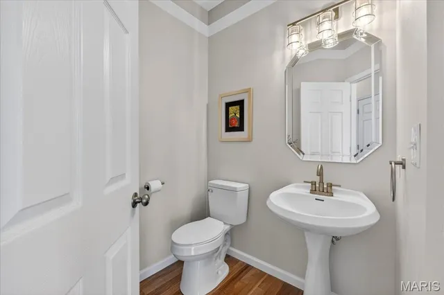 $535,000 | 7349 Wolf Lake Court, Fairview Heights, IL 62208