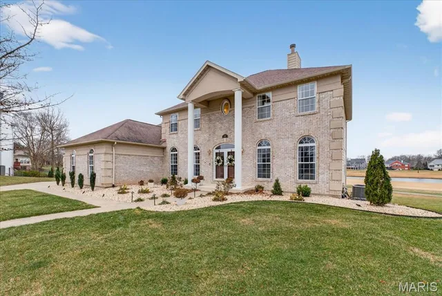 $535,000 | 7349 Wolf Lake Court, Fairview Heights, IL 62208
