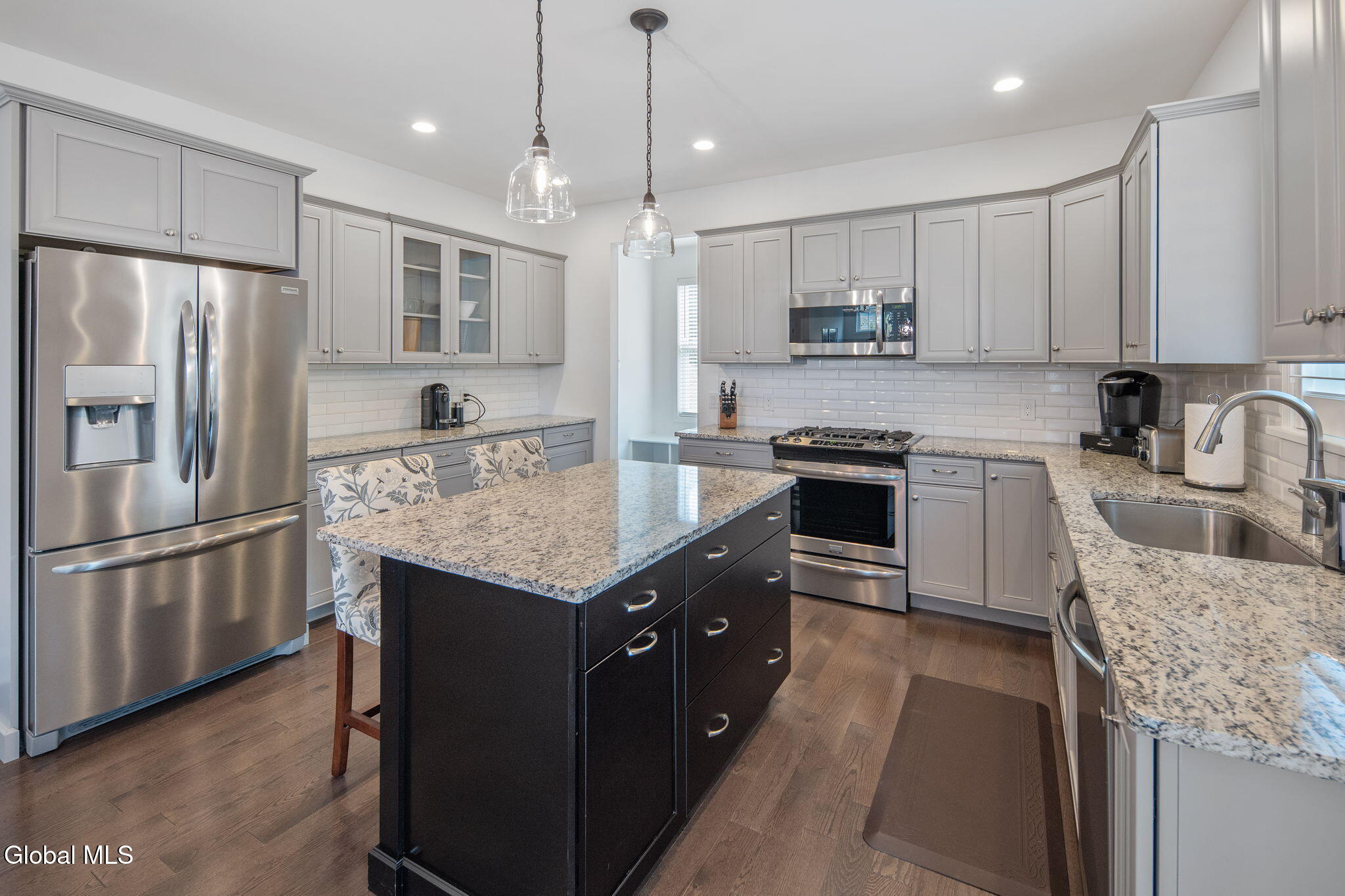 4 Stuart Drive Halfmoon, NY 12118 - Photo 4 of 43 16-4StuartDr_16