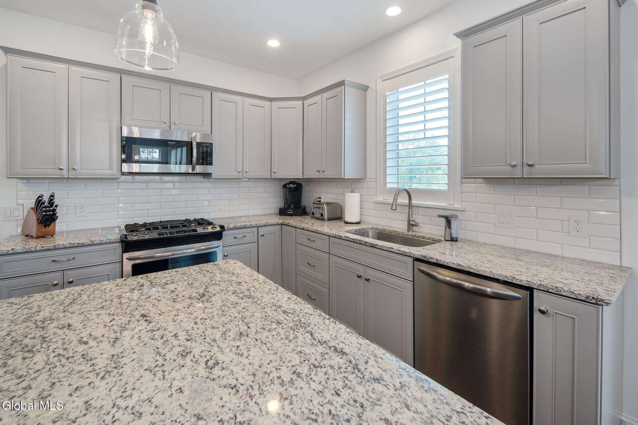 4 Stuart Drive Halfmoon, NY 12118 - Photo 6 of 43 18-4StuartDr_18