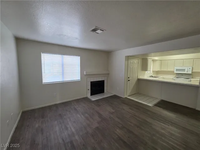 $875 | 2725 South Nellis Boulevard, Unit 1158, Las Vegas, NV 89121