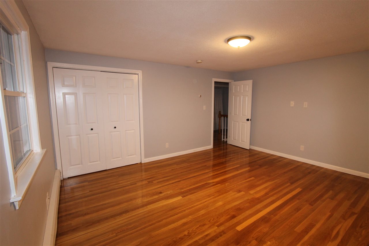 18 Pond Road Derry, NH 03038 - Photo 25 of 34