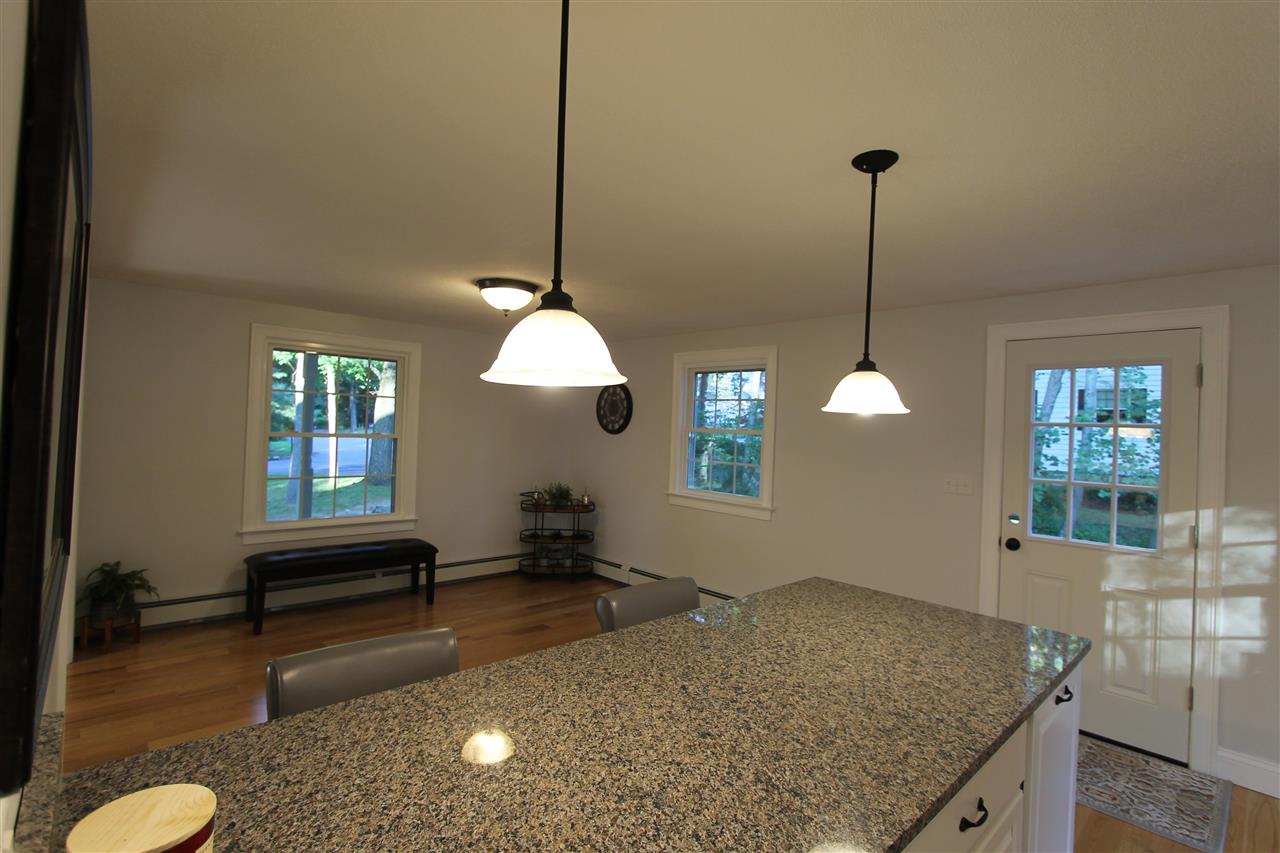 18 Pond Road Derry, NH 03038 - Photo 10 of 34