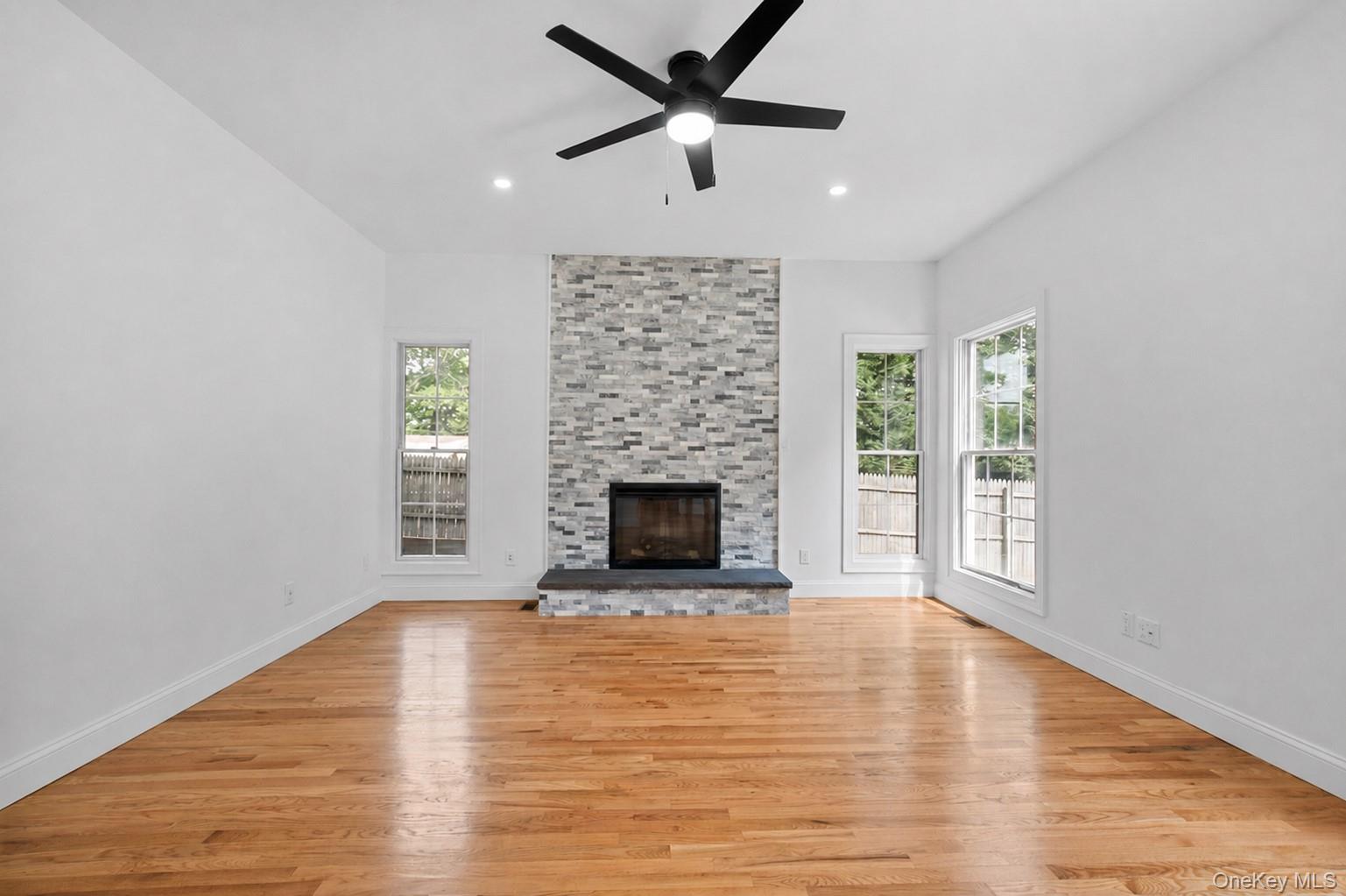 40 Muncey Road Bay Shore, NY 11706 - Photo 26 of 39