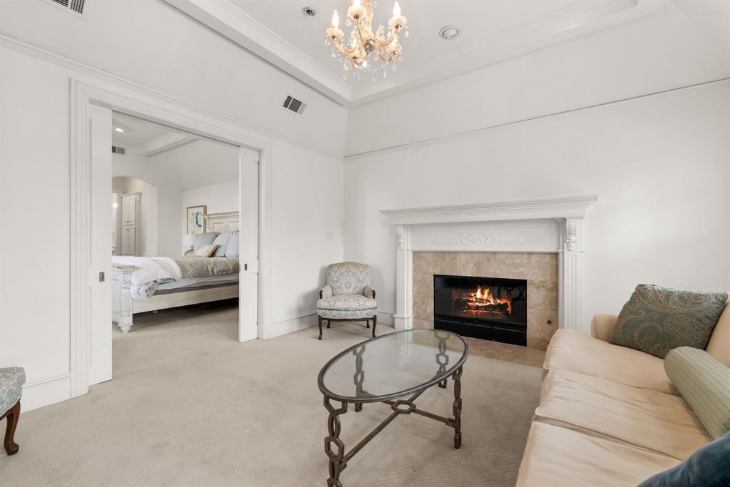 4322 Throckmorton Street Dallas, TX 75219 - Photo 22 of 40