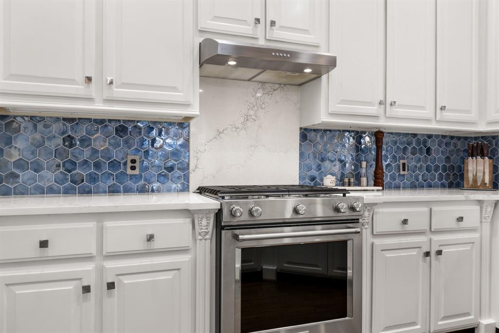 4322 Throckmorton Street Dallas, TX 75219 - Photo 10 of 40