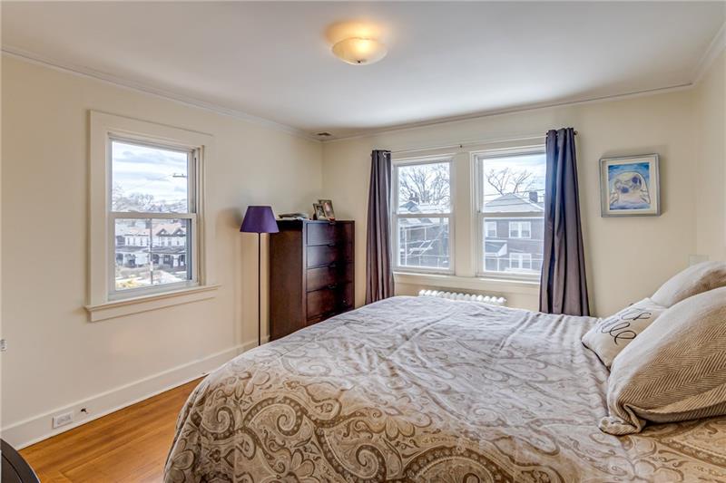 5863 Phillips Avenue Pittsburgh, PA 15217 - Photo 12 of 24