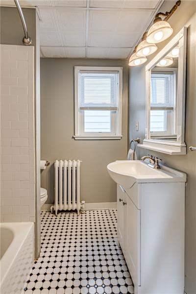 5863 Phillips Avenue Pittsburgh, PA 15217 - Photo 16 of 24