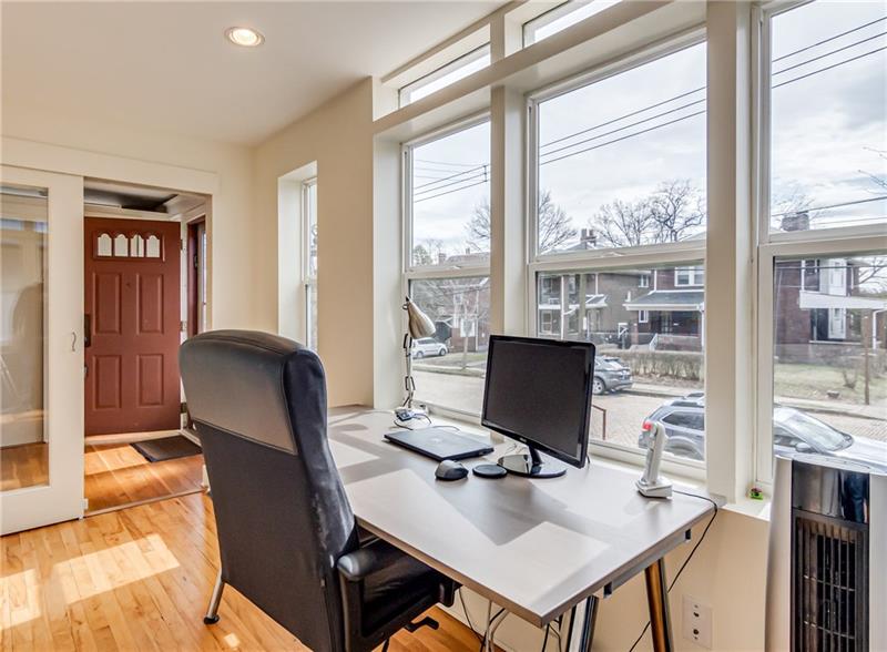 5863 Phillips Avenue Pittsburgh, PA 15217 - Photo 4 of 24